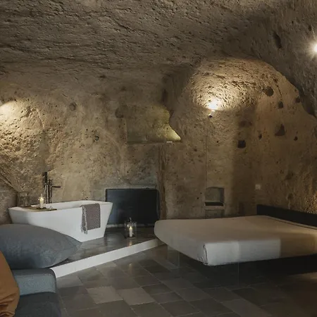 Aque Cave Guest house 3*