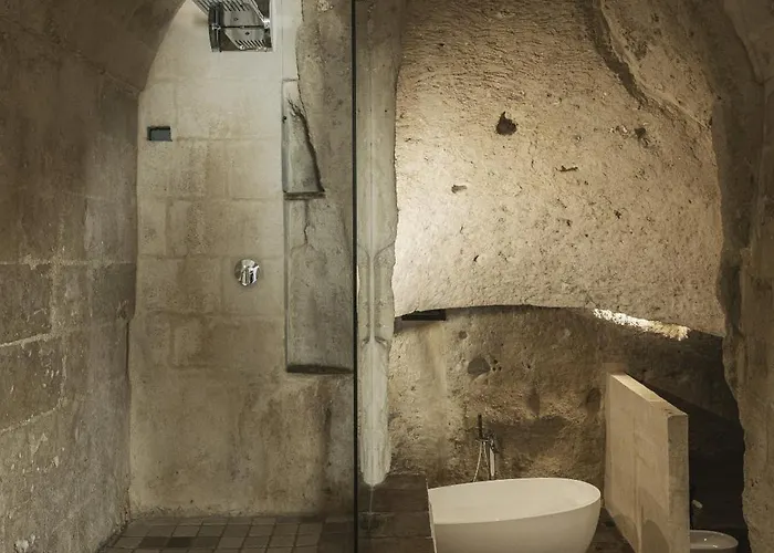 Aque Cave Ματέρα